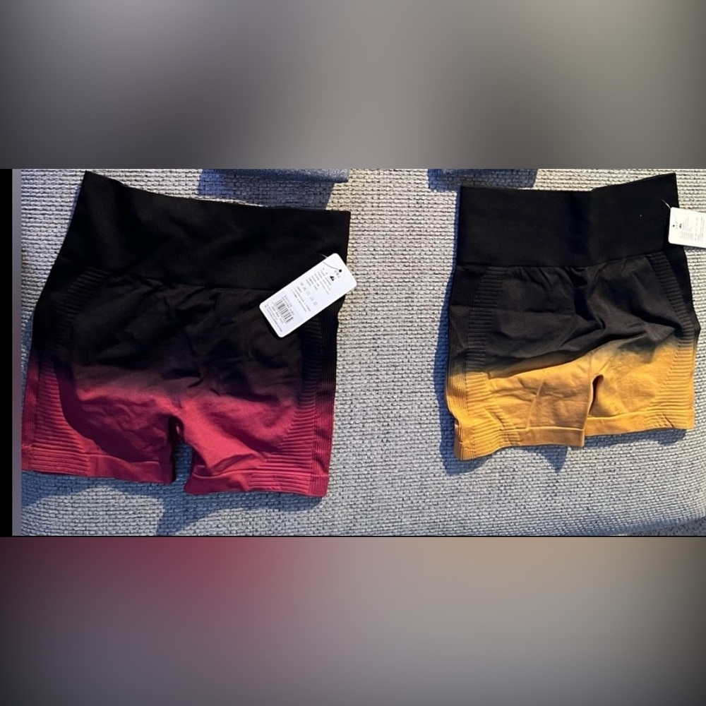 SHEIN Ombré Scrunch Shorts